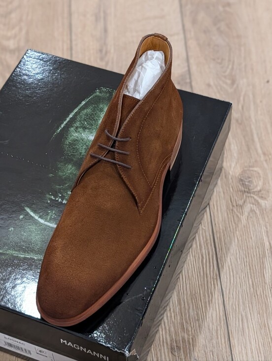 $495 Mens Magnanni Suede Chukka Boots Cognac US 9.5 main image 8